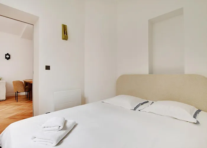 Belleville Republique Apartment Paris